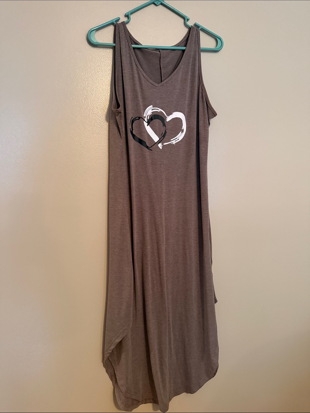 Sleeveless Taupe Maxi Dress with Heart Graphic